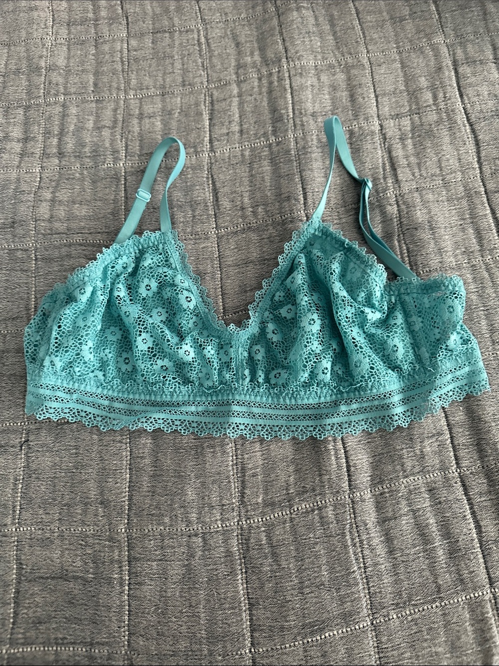 Victoria’s Secret Teal Lace Bra